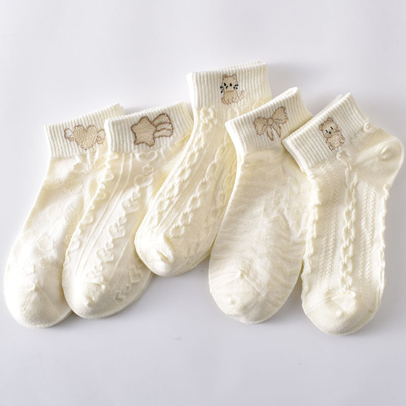 5-Pack Adorable Motifs White Ankle Socks: Premium Comfy Cotton Low Cut Design