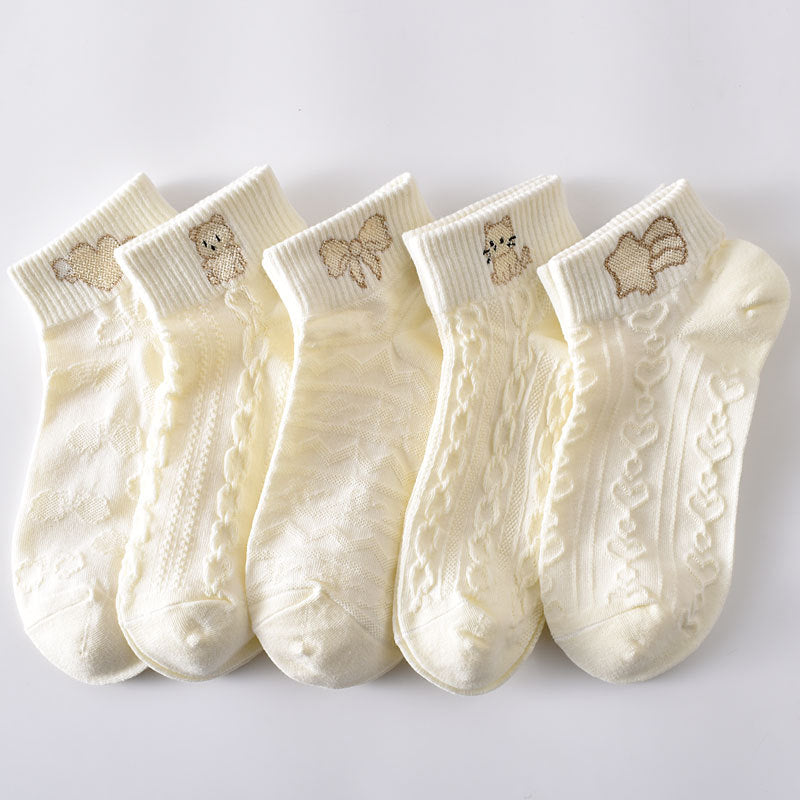 5-Pack Adorable Motifs White Ankle Socks: Premium Comfy Cotton Low Cut Design
