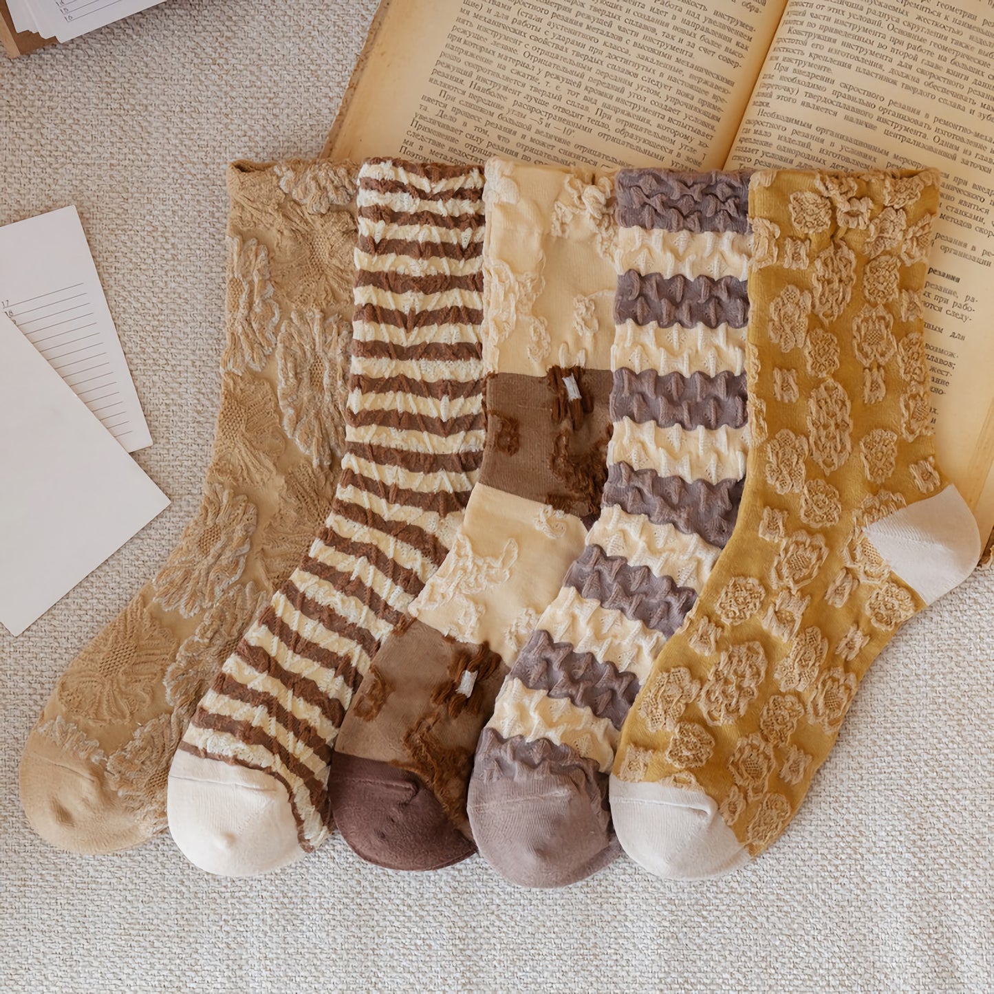 5-Pack Autumn Vintage Socks - Coffee Striped Floral Design