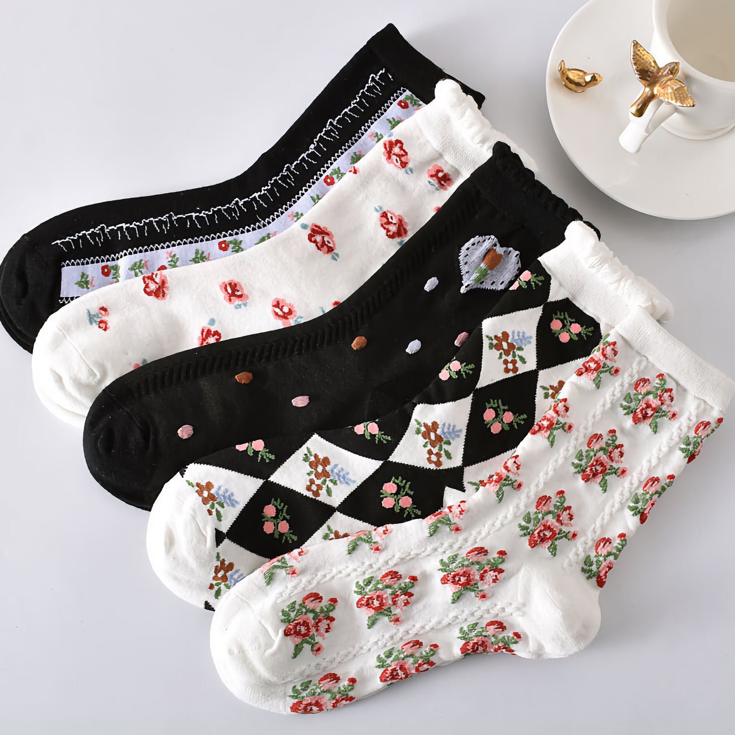 5-Pack Floral Cotton Crew Socks – Black & White Set