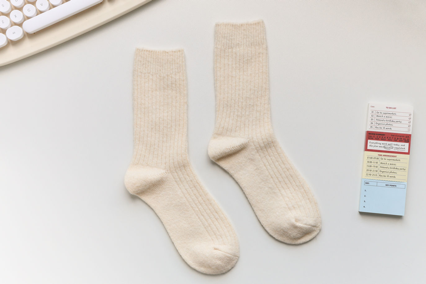 2-Pack Warm Cashmere & Wool Blend Socks – Solid Colours for Winter