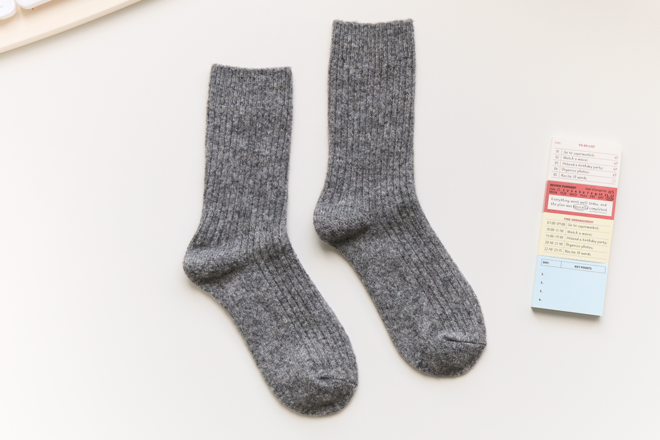 2-Pack Warm Cashmere & Wool Blend Socks – Solid Colours for Winter