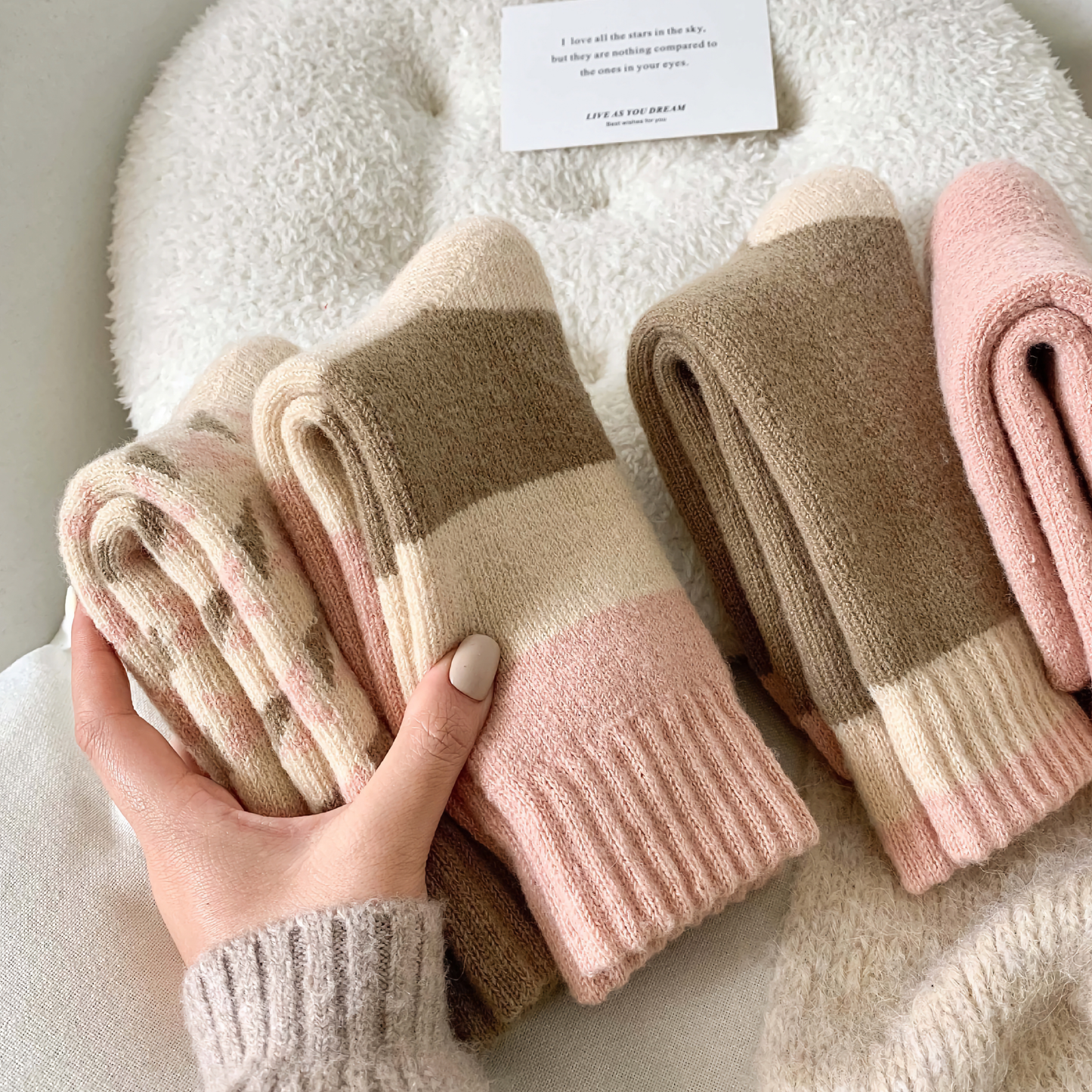 2-Pack Women's Thick Wool Socks for Winter - Cozy Pink Warmth