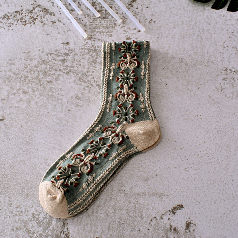 5-Pack Green Floral Socks: Vintage Knitted Crew Coziness for Women