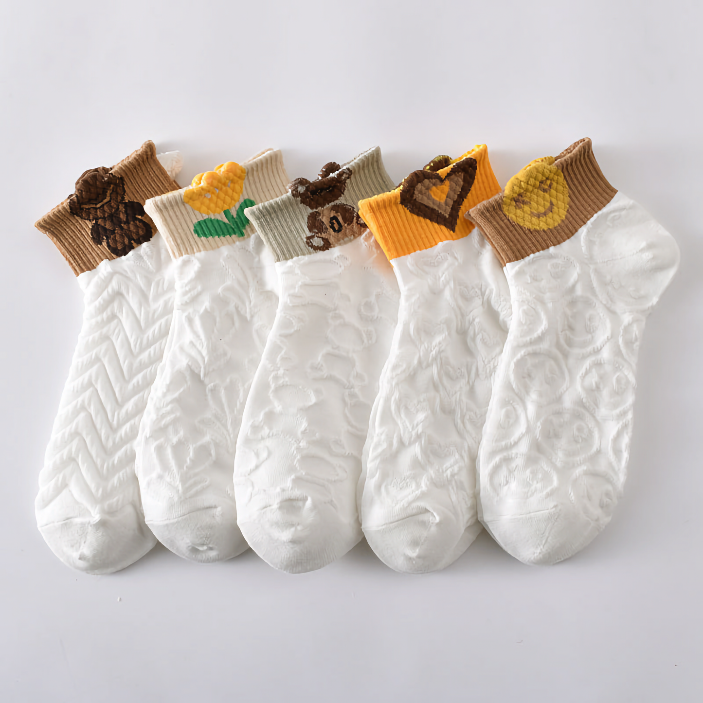 5-Pack Cute Pattern Ankle Socks: Soft Knitted Cotton Low-Cut Elegance