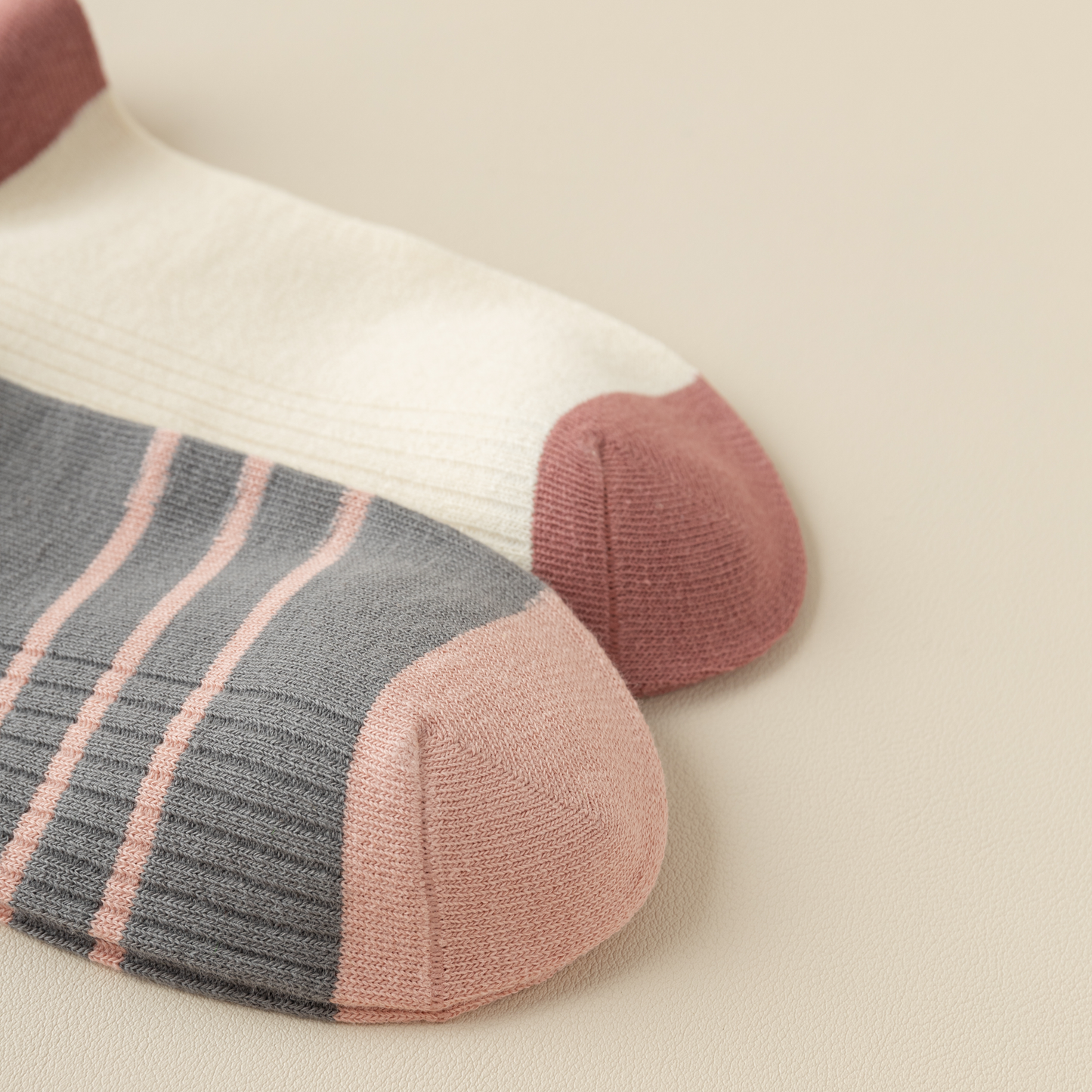 2-Pack Dark Pink Retro-Style Cotton Crew Socks for Women: Striped & Plaid Design
