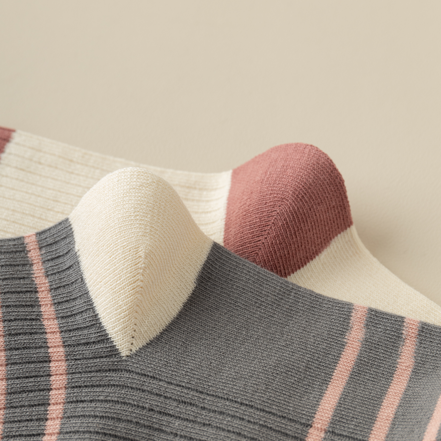2-Pack Dark Pink Retro-Style Cotton Crew Socks for Women: Striped & Plaid Design