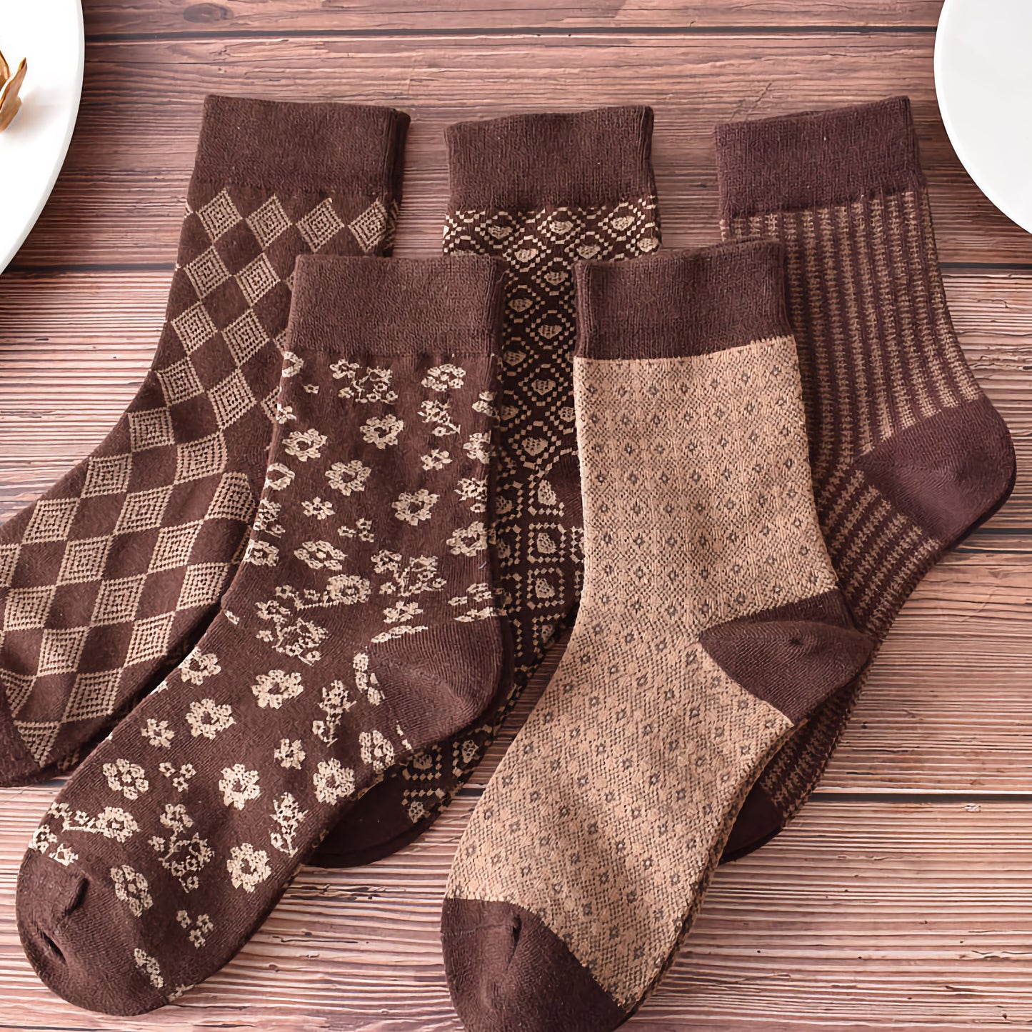 5-Pack Retro Fall/Winter Coffee Brown Cotton Socks for Women