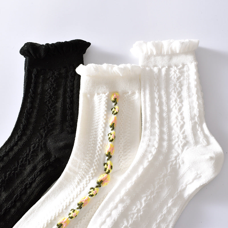 2-Pack Black and White Cotton Socks: Elegant Floral Patterns for Sophisticated Style