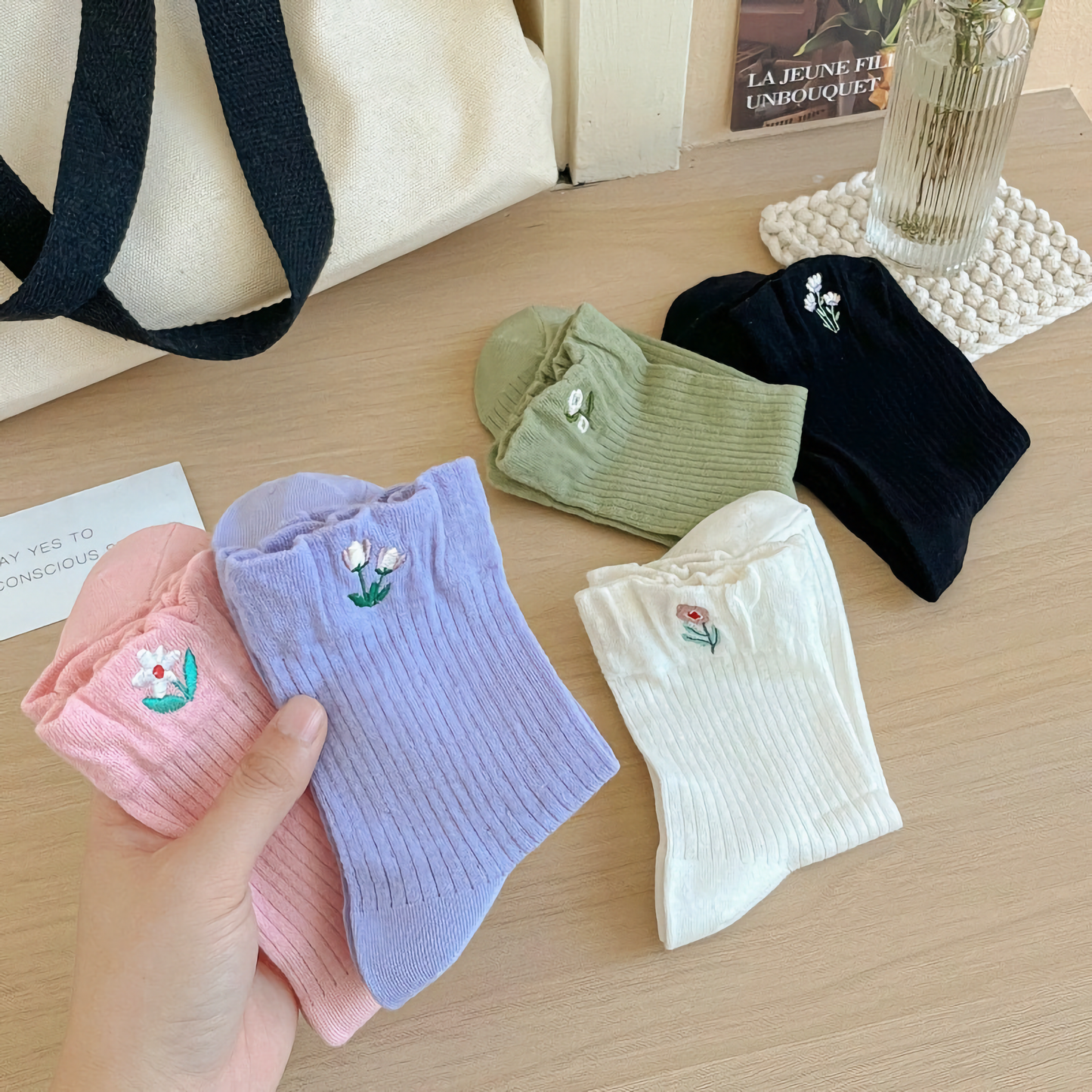 2-Pack Thin Solid Color Women's Socks with Floral Embroidery