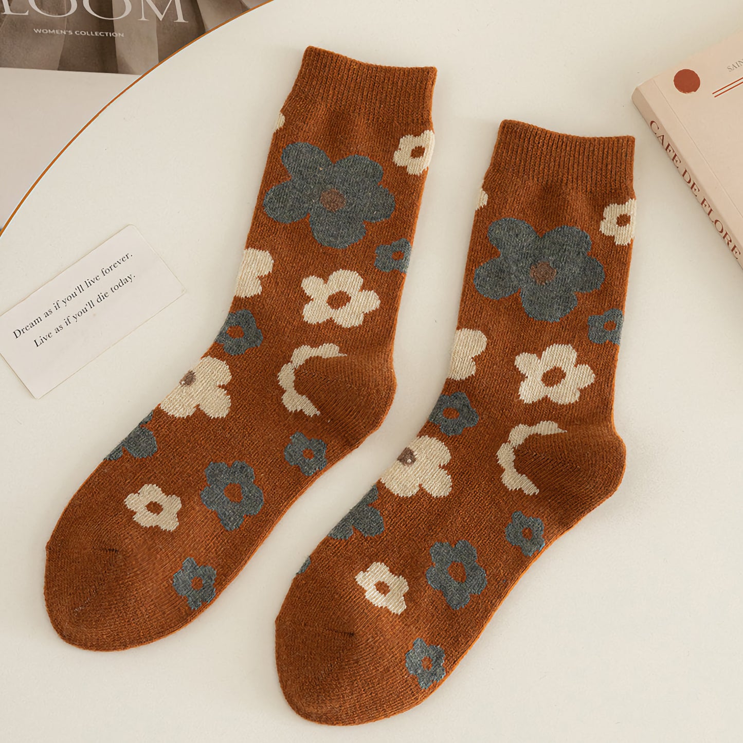 2-Pack Winter Wool Crew Socks with Floral Design for Women