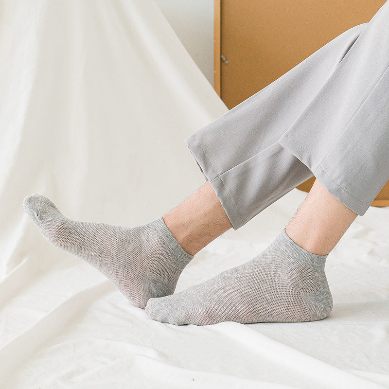 2-Pack Gentleman’s Breeze: Premium Breathable Cotton No-Show Socks for Men