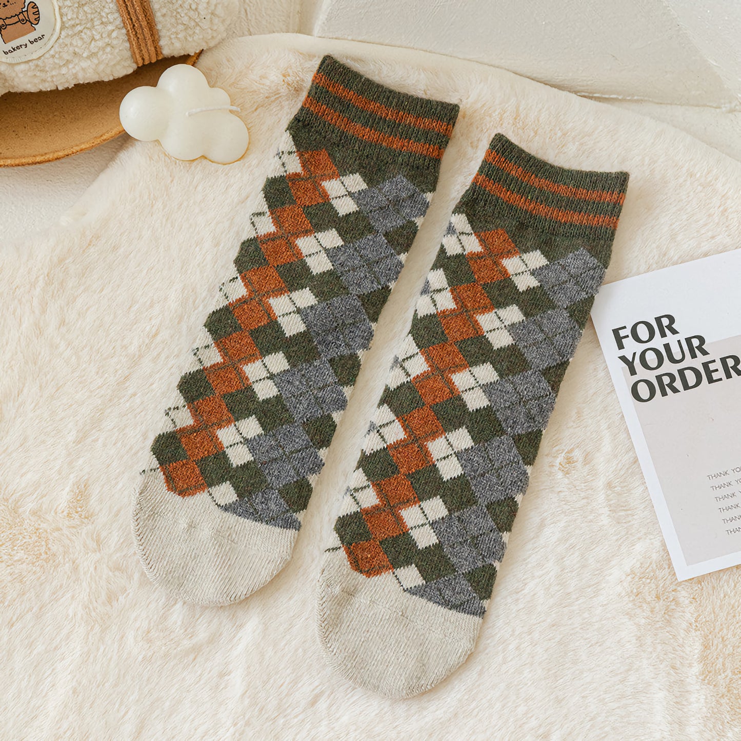 2-Pack Christmas Forest Green Cashmere Socks: Winter Wool Elegance for Women