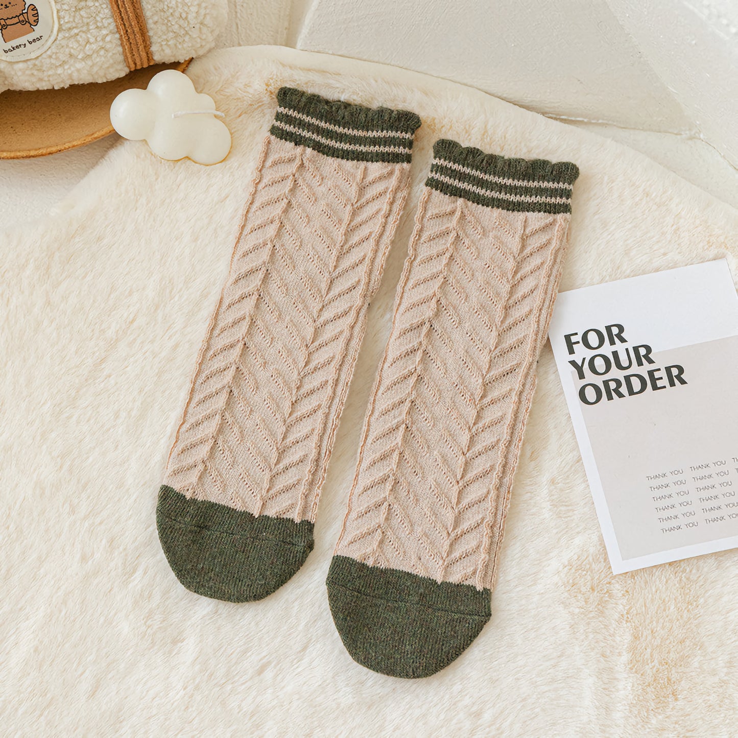 2-Pack Christmas Forest Green Cashmere Socks: Winter Wool Elegance for Women
