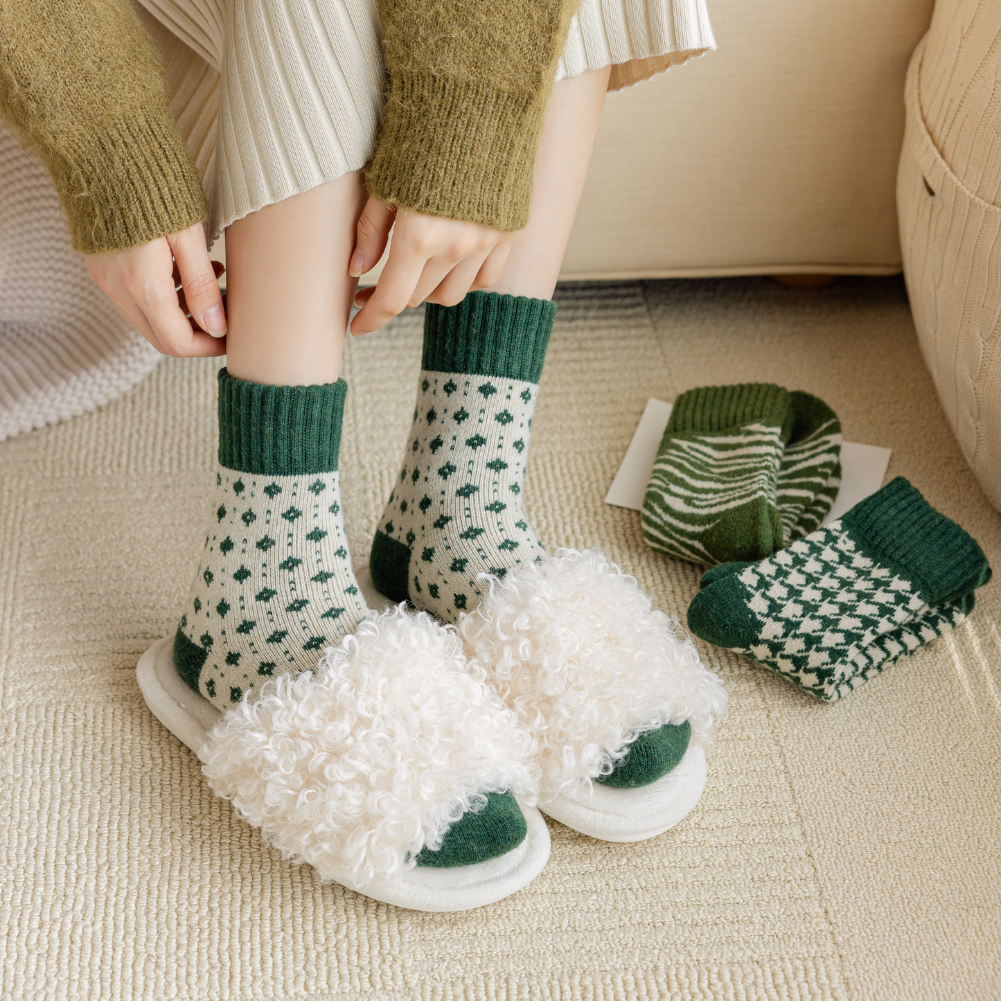 2-Pack Green Wool Christmas Socks for Women - Thick & Warm