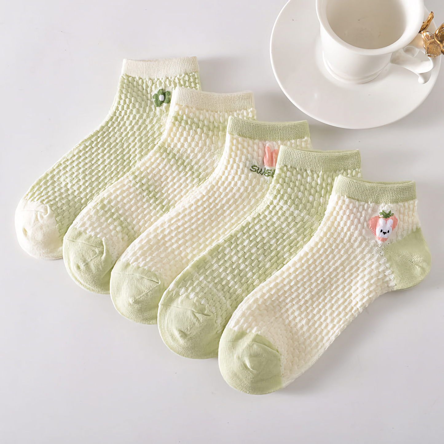 5-Pack Spring/Summer Green Ankle Socks with Rabbit Pattern