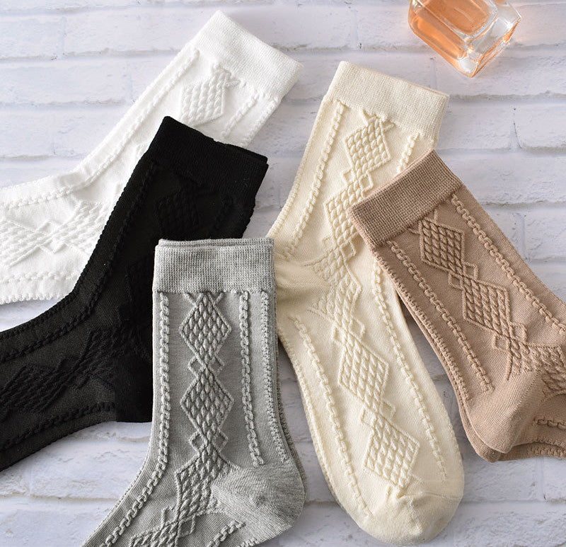 5-Pack Retro Classic Socks: Cozy Knitted Cotton Crew Comfort