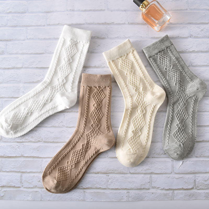 5-Pack Retro Classic Socks: Cozy Knitted Cotton Crew Comfort