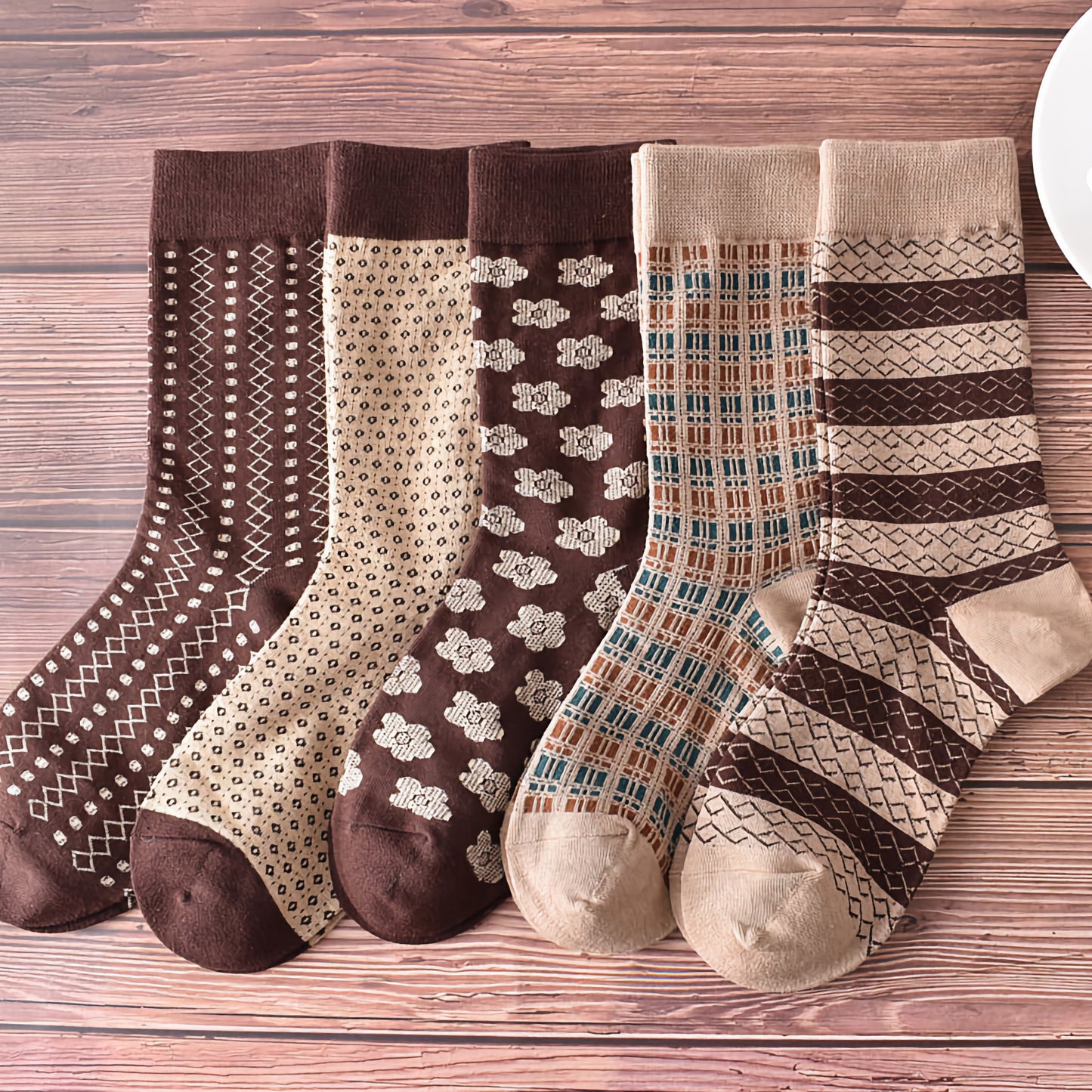 5-Pack Retro Coffee Brown Cotton Socks for Autumn/Winter