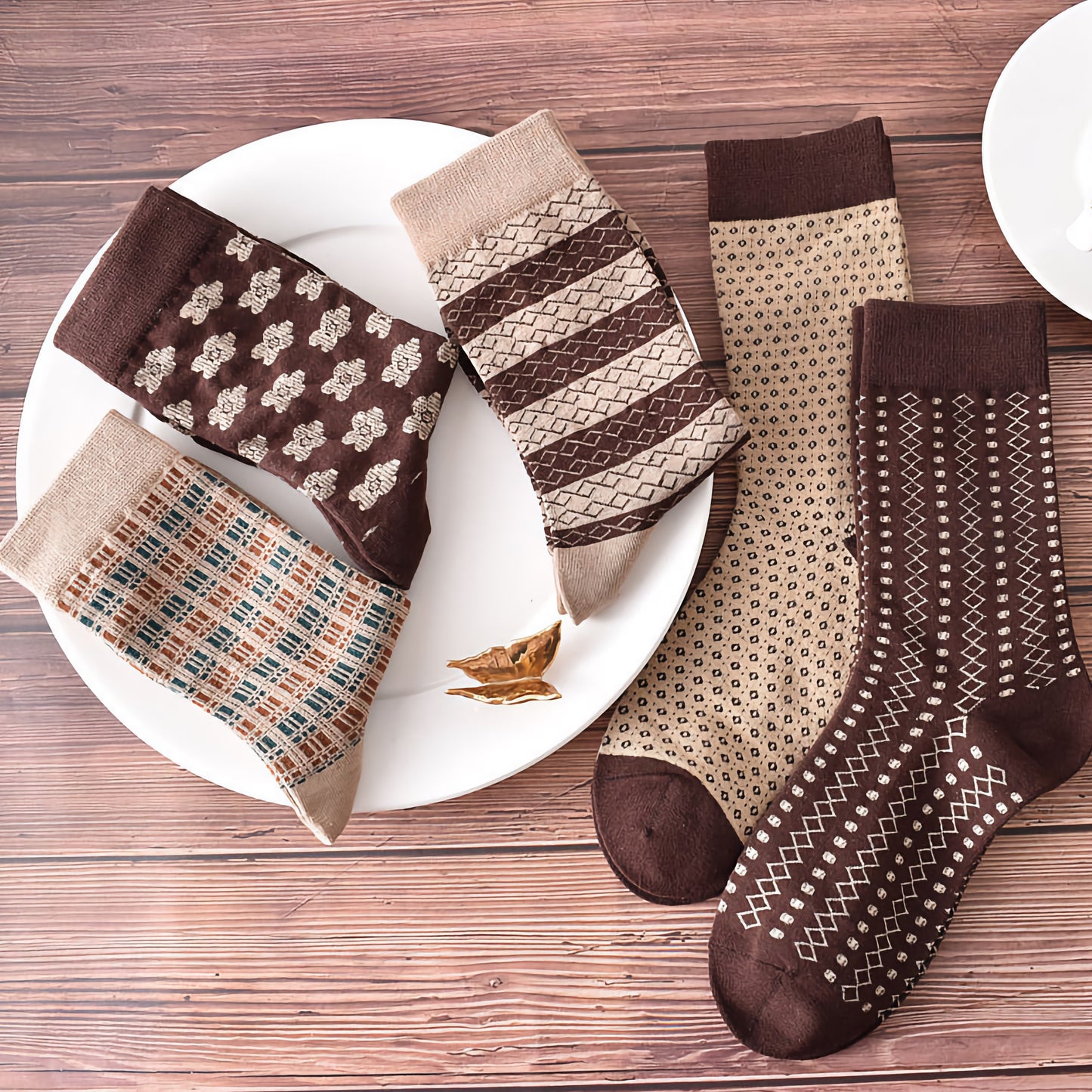 5-Pack Retro Coffee Brown Cotton Socks for Autumn/Winter