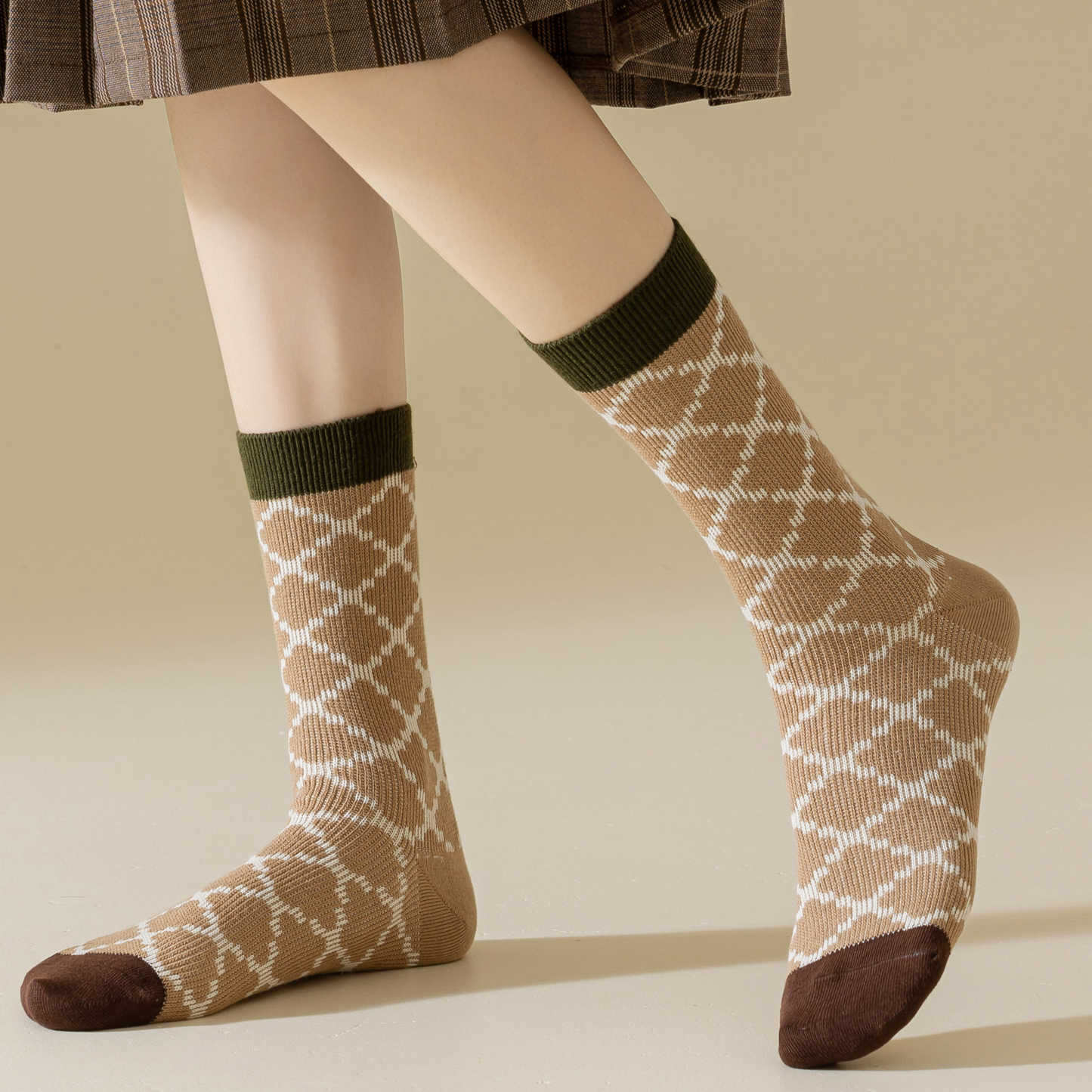 2-Pack Versatile Retro Green Coffee Cotton Socks for Women: Striped Design with Smiley Faces – Soft & Stylish