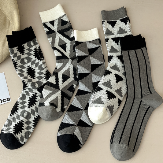 2-Pack Men's Classic Retro Minimalist Cotton Socks: Perfect for Business Casual Wear