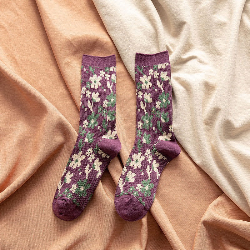 2-Pack Retro Floral Socks: Warm Knitted Cotton Elegance for Women