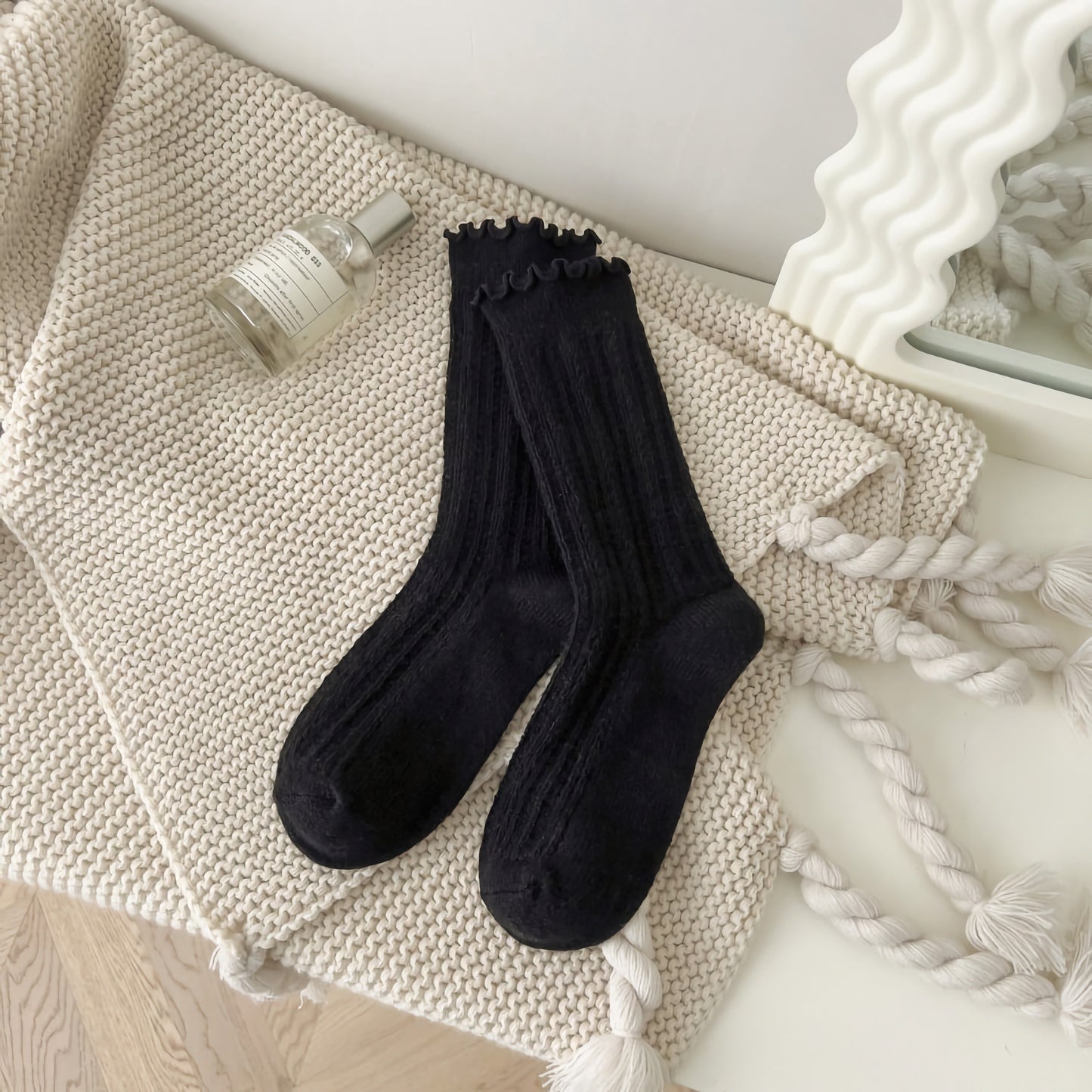 2-Pack Breathable Ruffle Socks: Warm Knitted Wool Crew Comfort