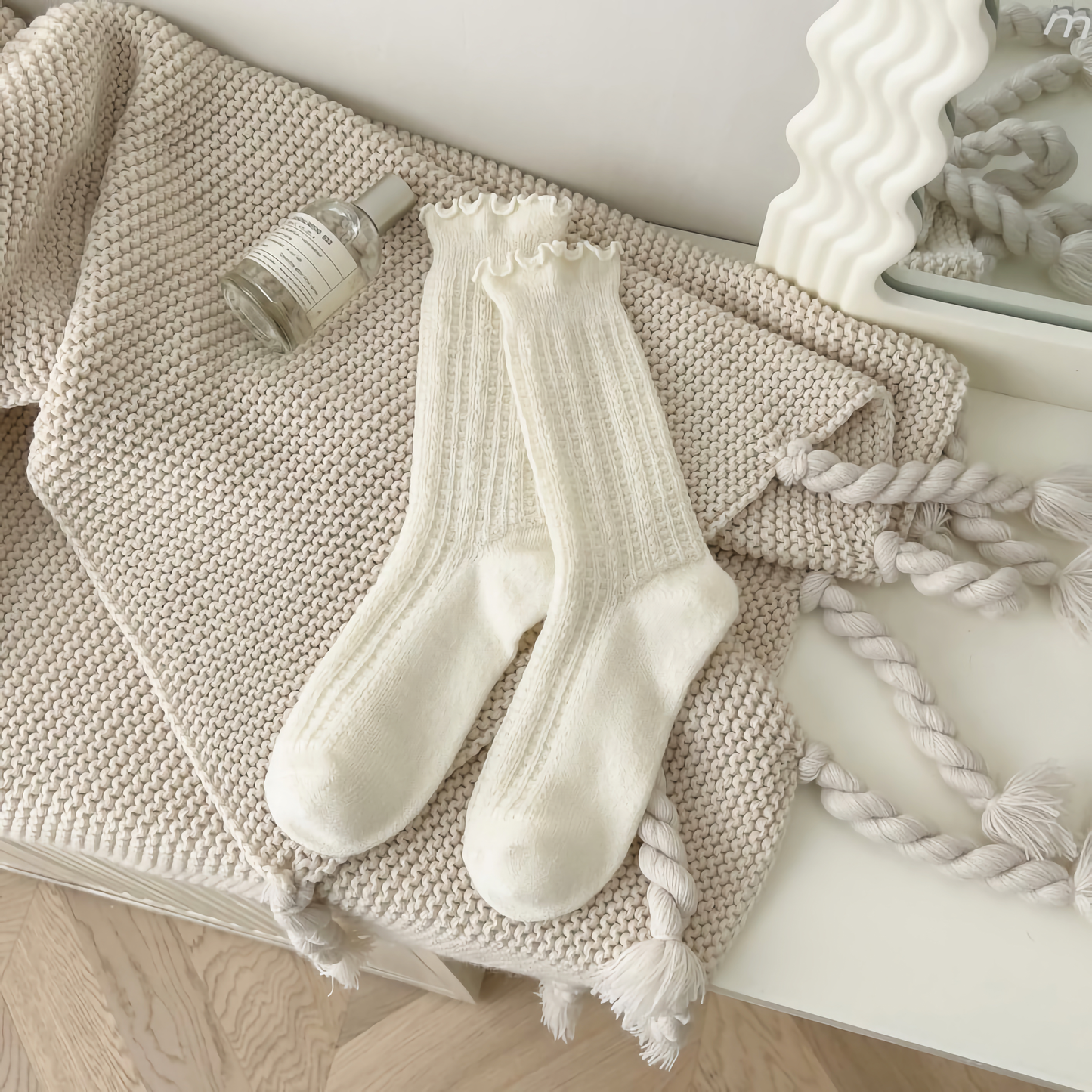 2-Pack Breathable Ruffle Socks: Warm Knitted Wool Crew Comfort