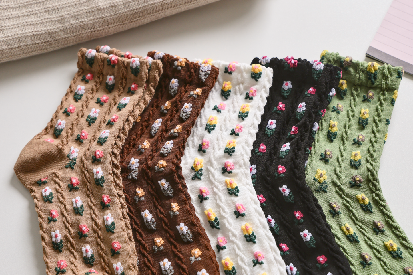 5-Pack Small Floral Socks: Soft Knitted Cotton Elegance for Women