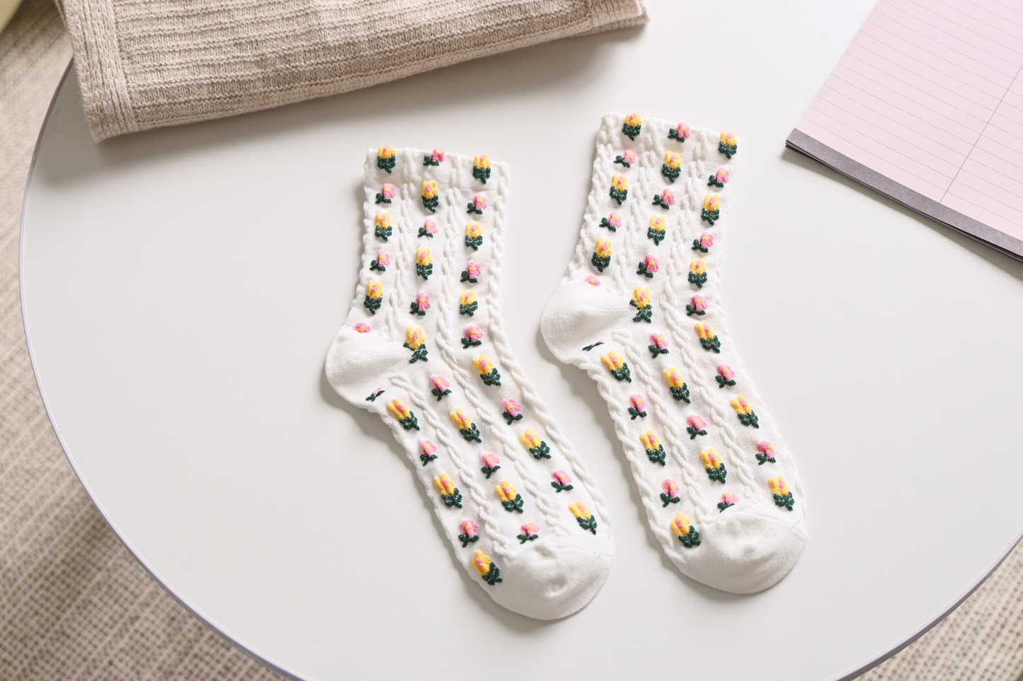 5-Pack Small Floral Socks: Soft Knitted Cotton Elegance for Women