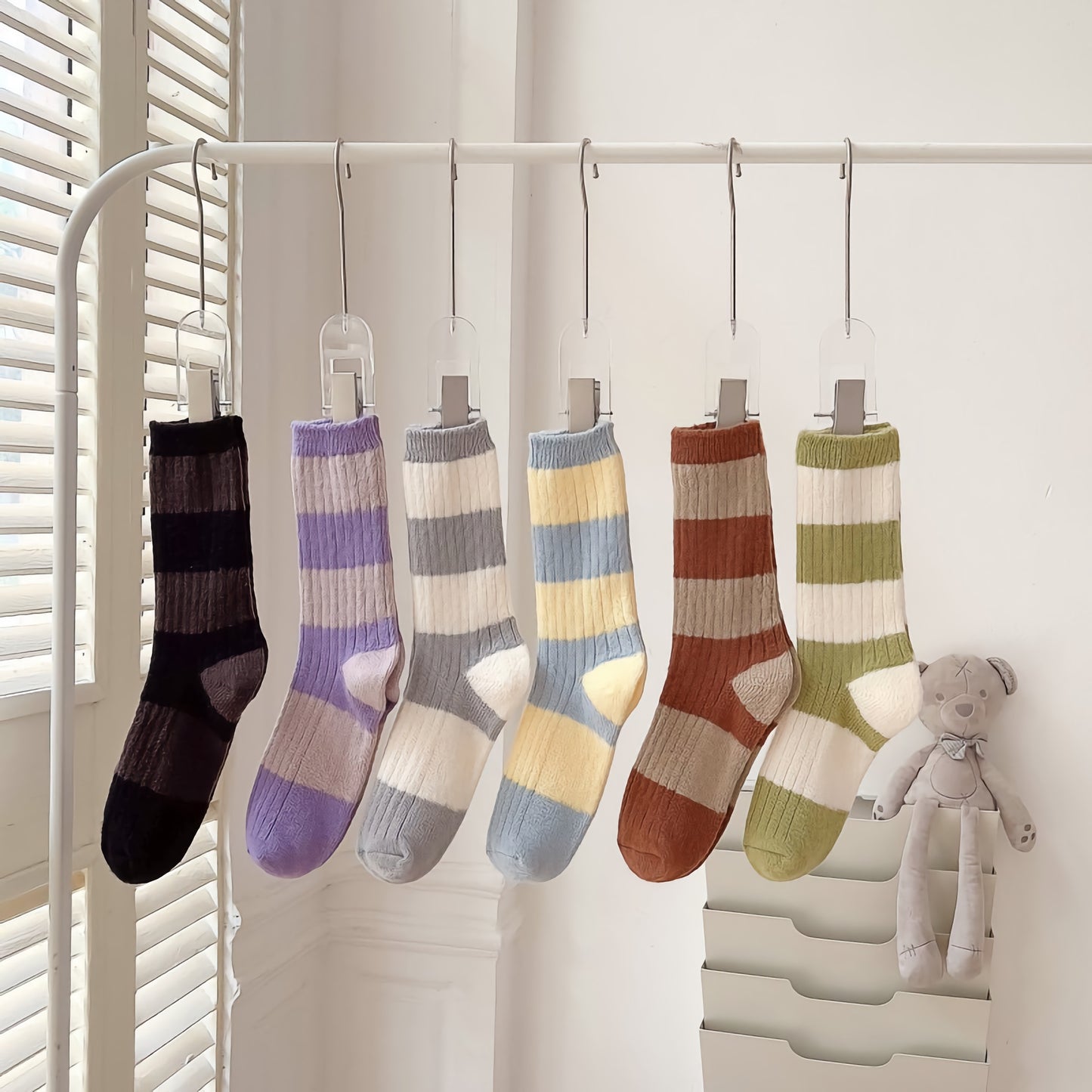 2-Pack Striped Warm Socks: Cozy Knitted Wool Crew Comfort