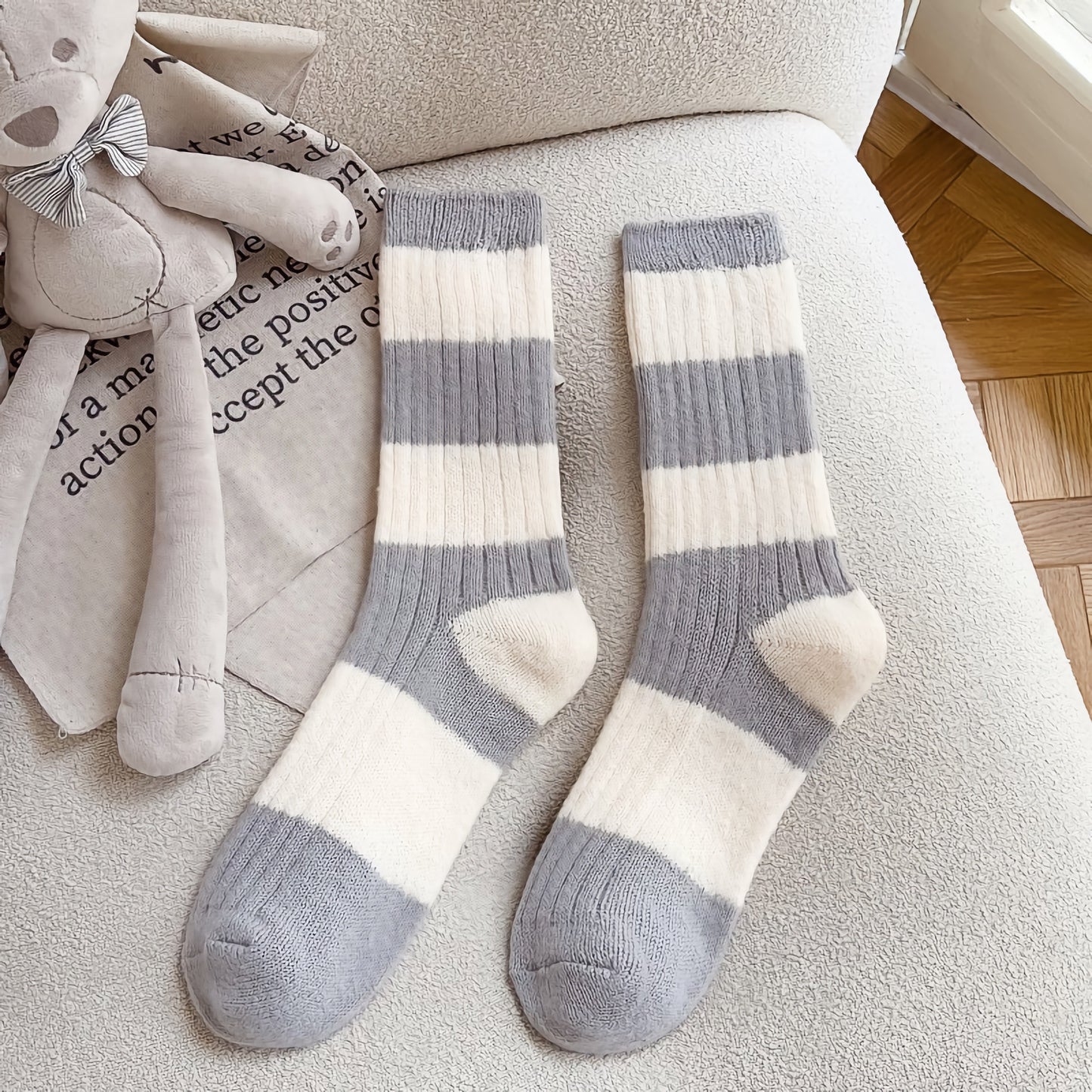 2-Pack Striped Warm Socks: Cozy Knitted Wool Crew Comfort