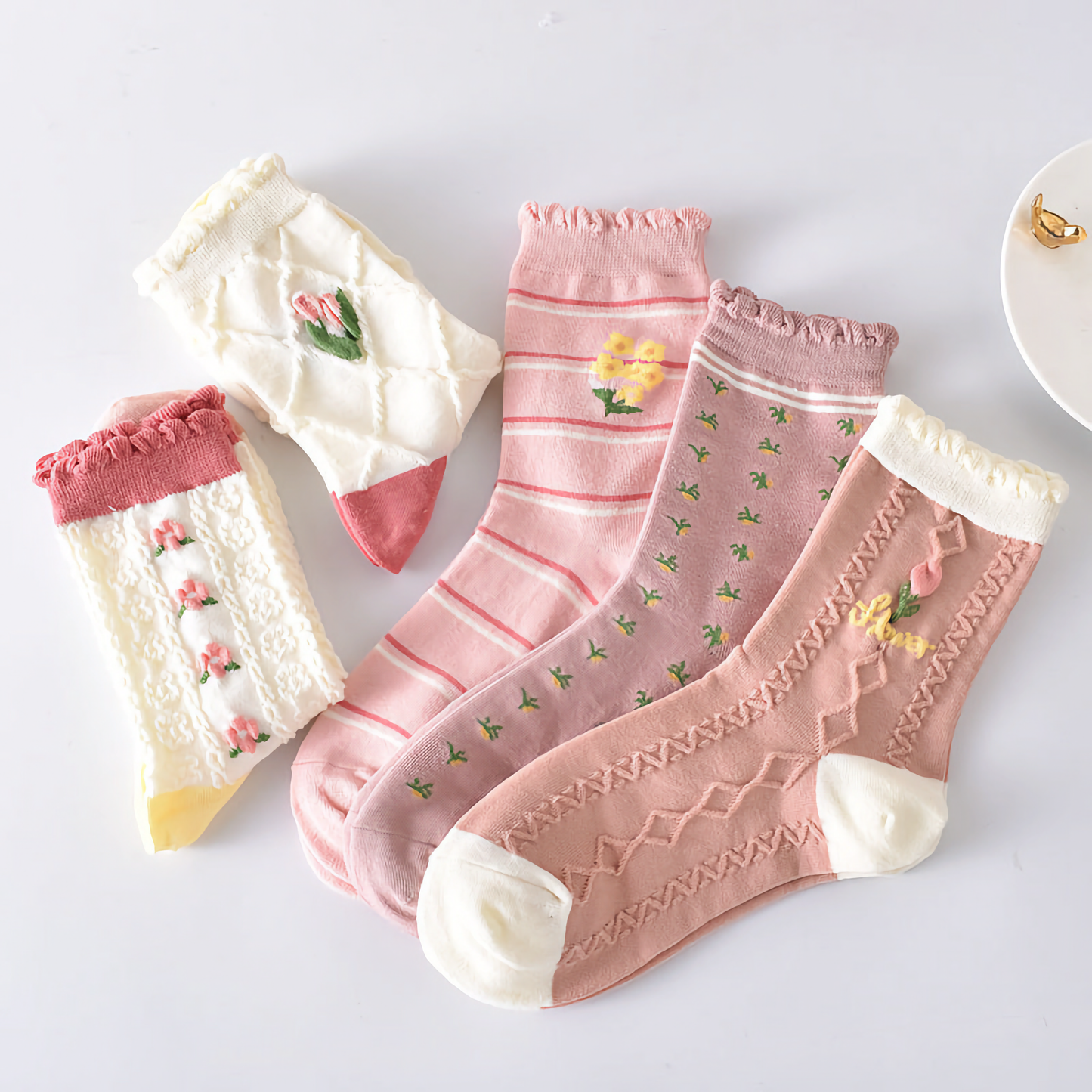 5-Pack The Sweetest Pink Cotton Socks - Women's Versatile Socks with Floral Trim