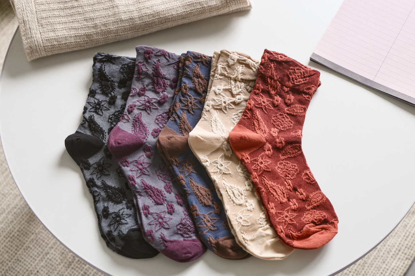 2-Pack Vintage Socks: Knitted Cotton Crew Socks for Women