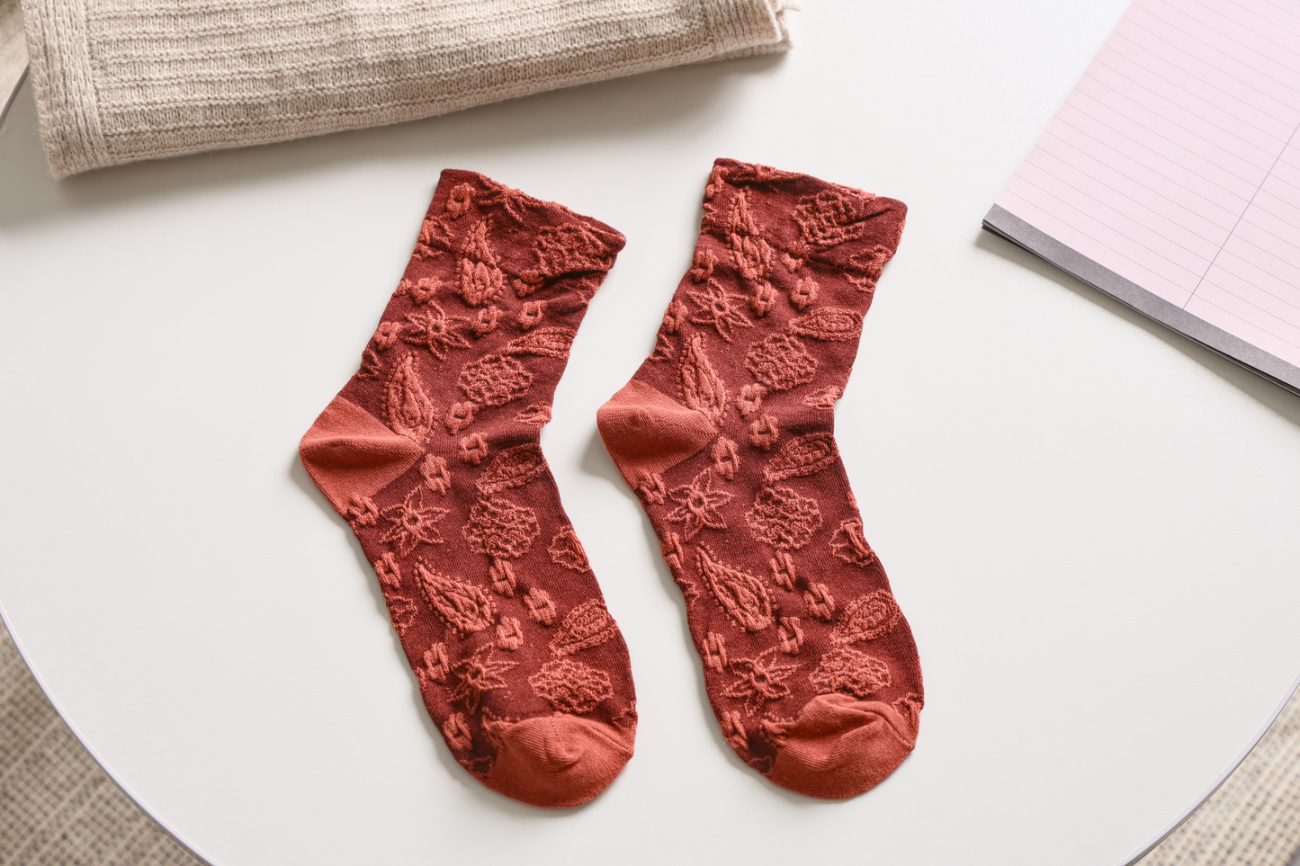 2-Pack Vintage Socks: Knitted Cotton Crew Socks for Women