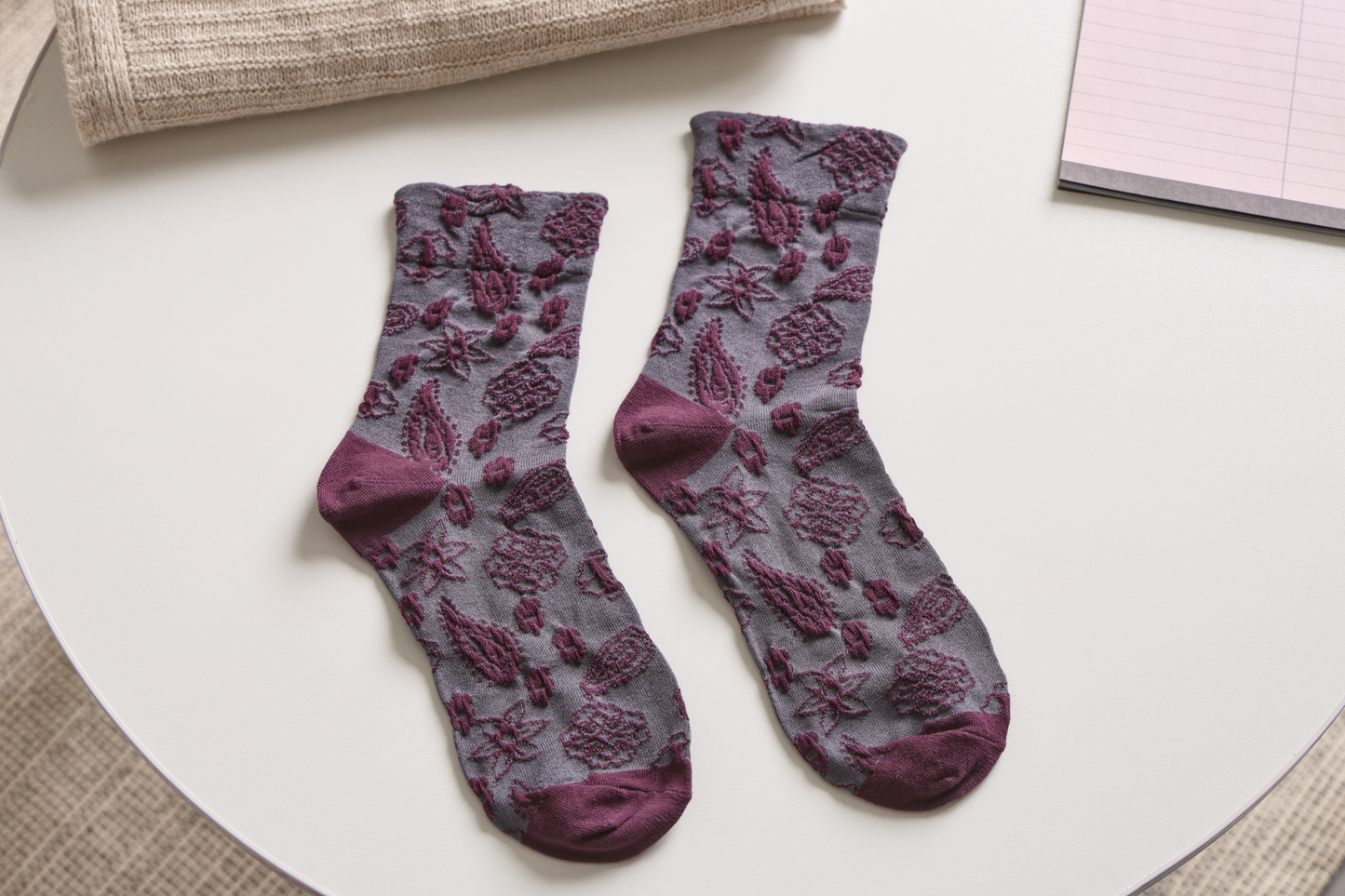 2-Pack Vintage Socks: Knitted Cotton Crew Socks for Women