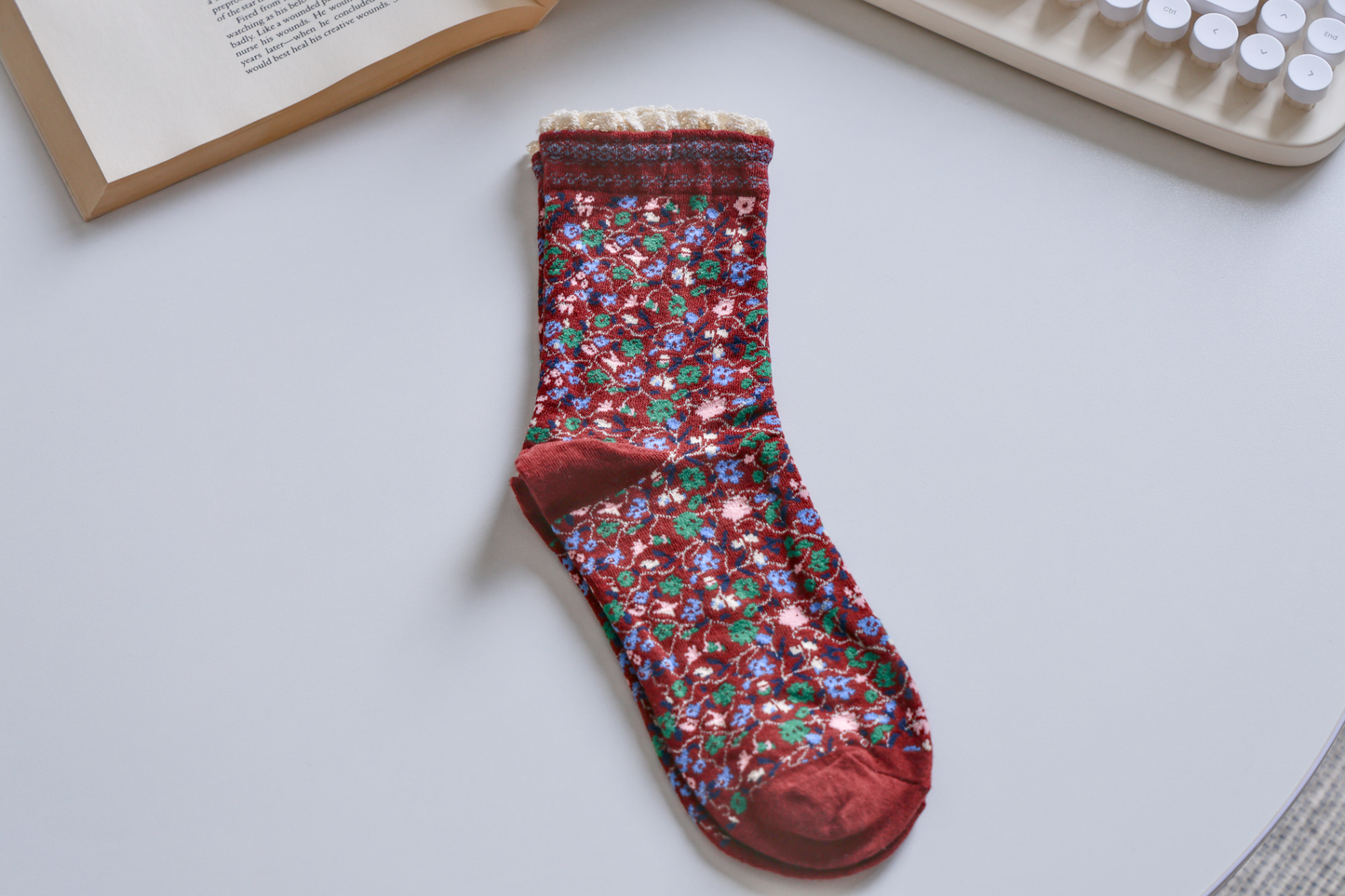 2-Pack Women's Vintage Floral Socks - Lace Trim, Soft & Elegant