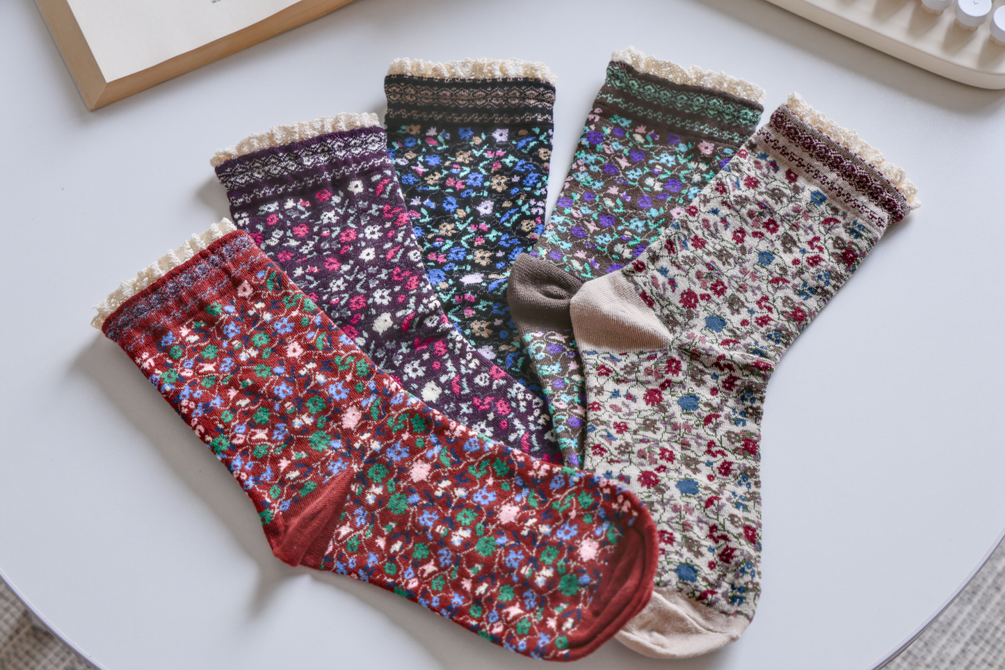 2-Pack Women's Vintage Floral Socks - Lace Trim, Soft & Elegant