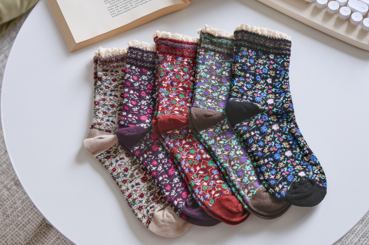 2-Pack Women's Vintage Floral Socks - Lace Trim, Soft & Elegant