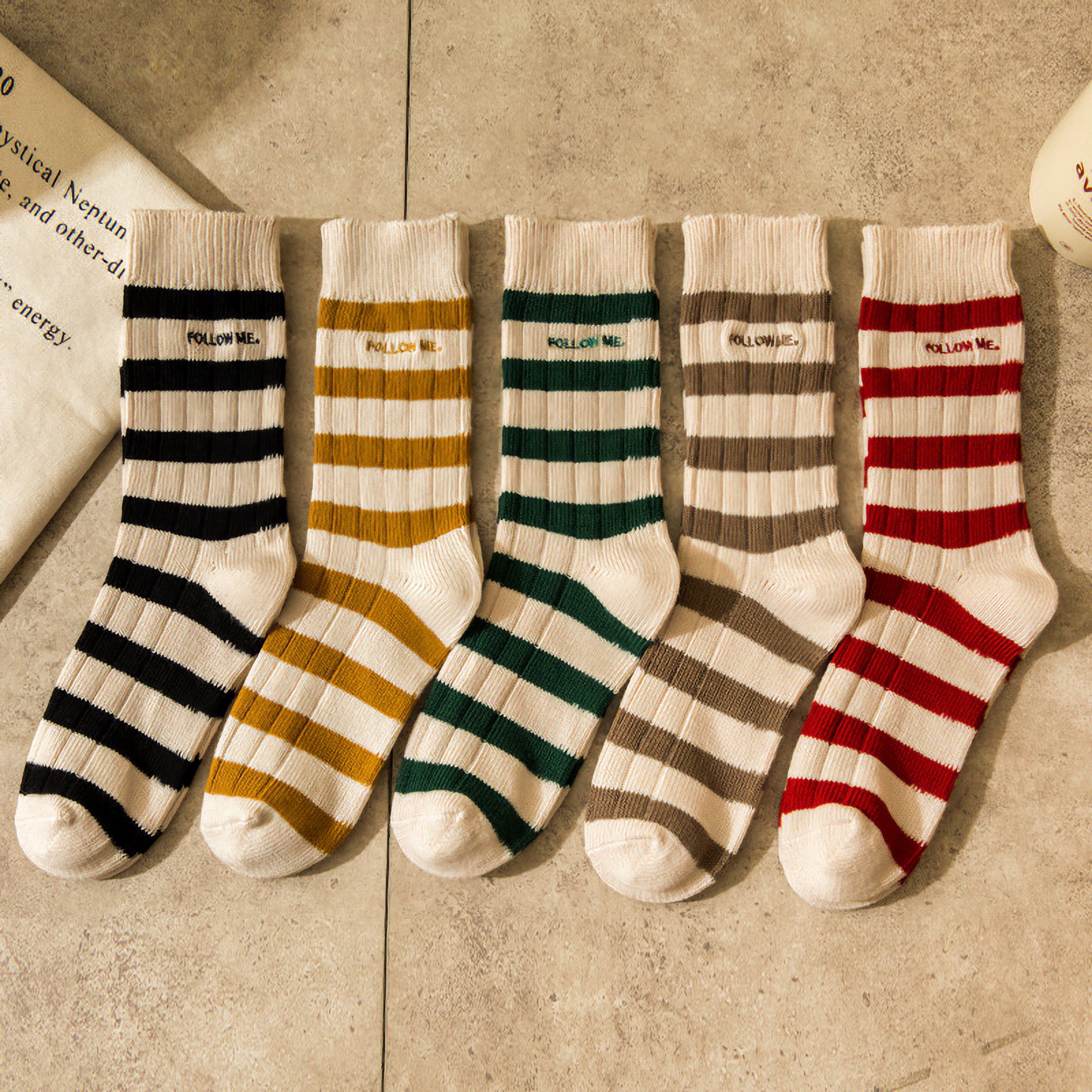 2-Pack Unisex Vintage Stripes: Classic Striped Socks for Everyone