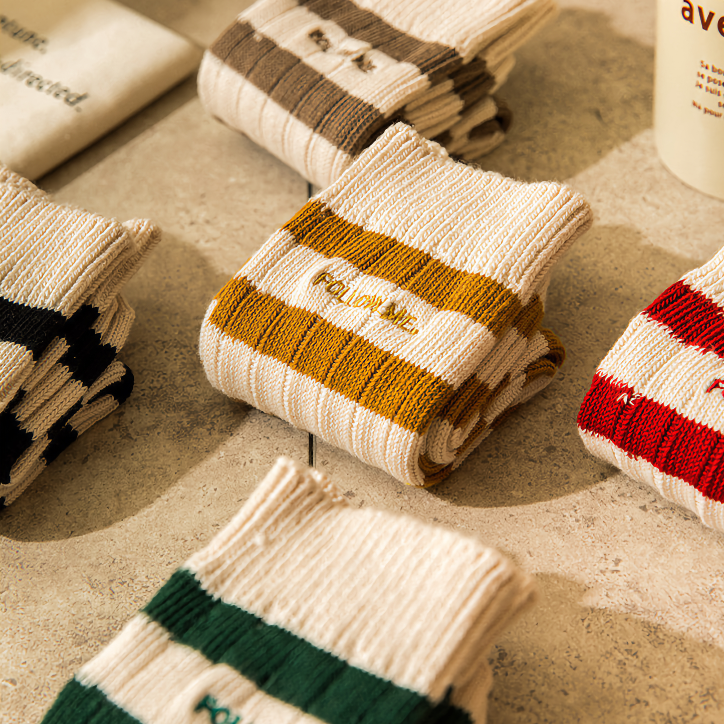 2-Pack Unisex Vintage Stripes: Classic Striped Socks for Everyone