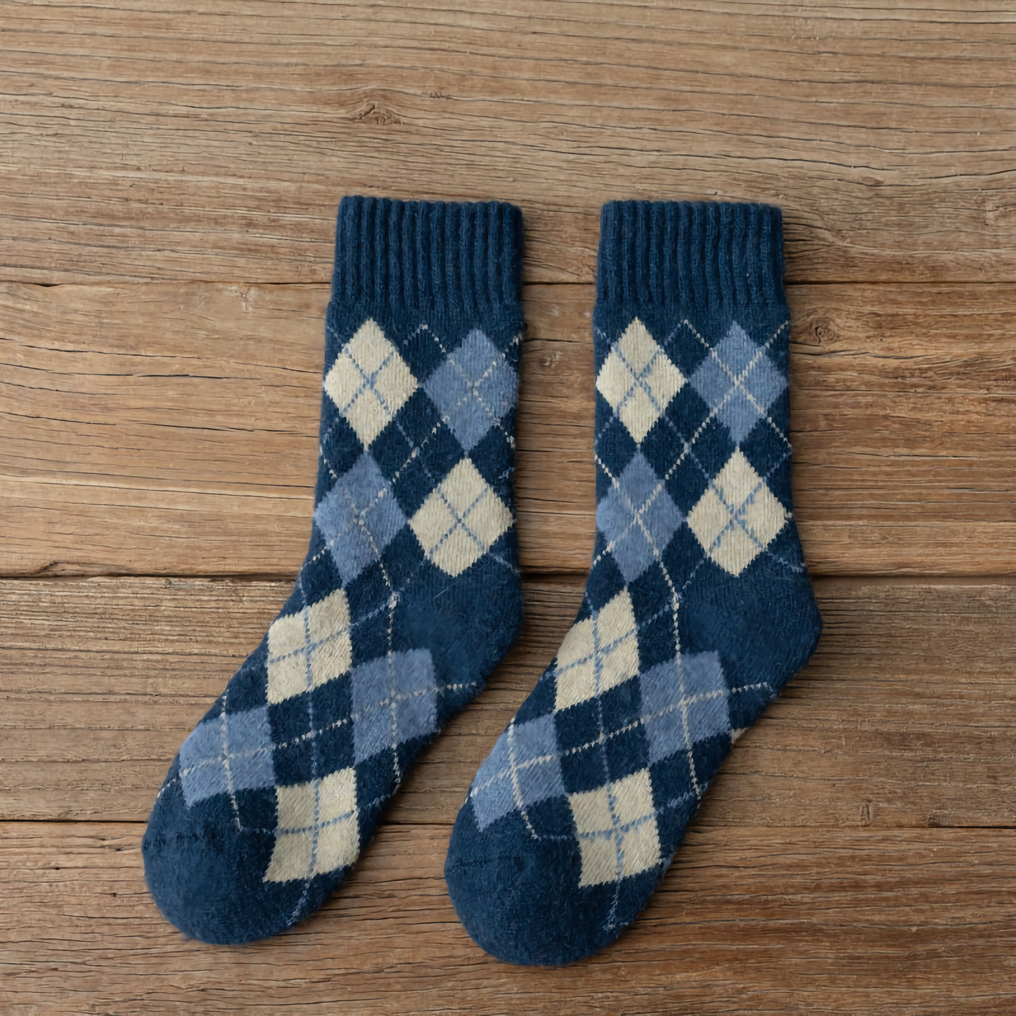 2-Pack Vintage Wool Socks: Knitted Cozy Crew Elegance for Women