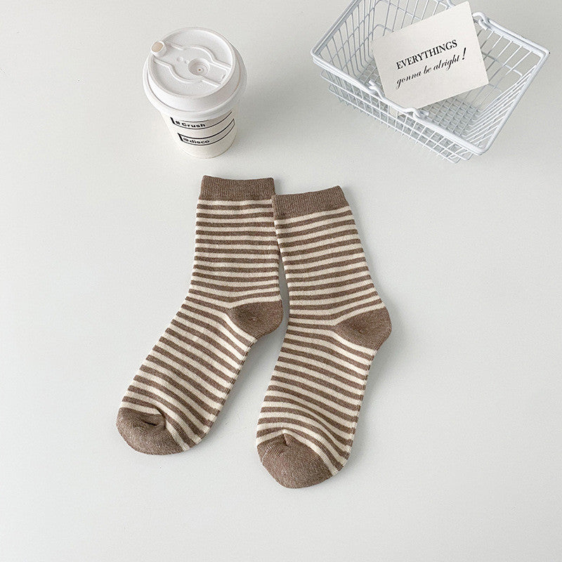 2-Pack Women's Zebra Stripe Socks: Knitted Cotton Crew Elegance
