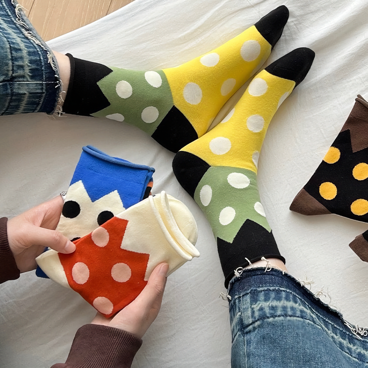 2-Pack All-Season Polka Dot Cotton Socks - Trendy Rolled Cuff Style