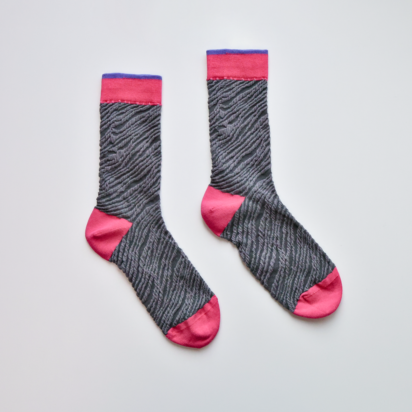 2-Pack Women’s Retro Colorblock Cotton Crew Socks – Soft & Stylish