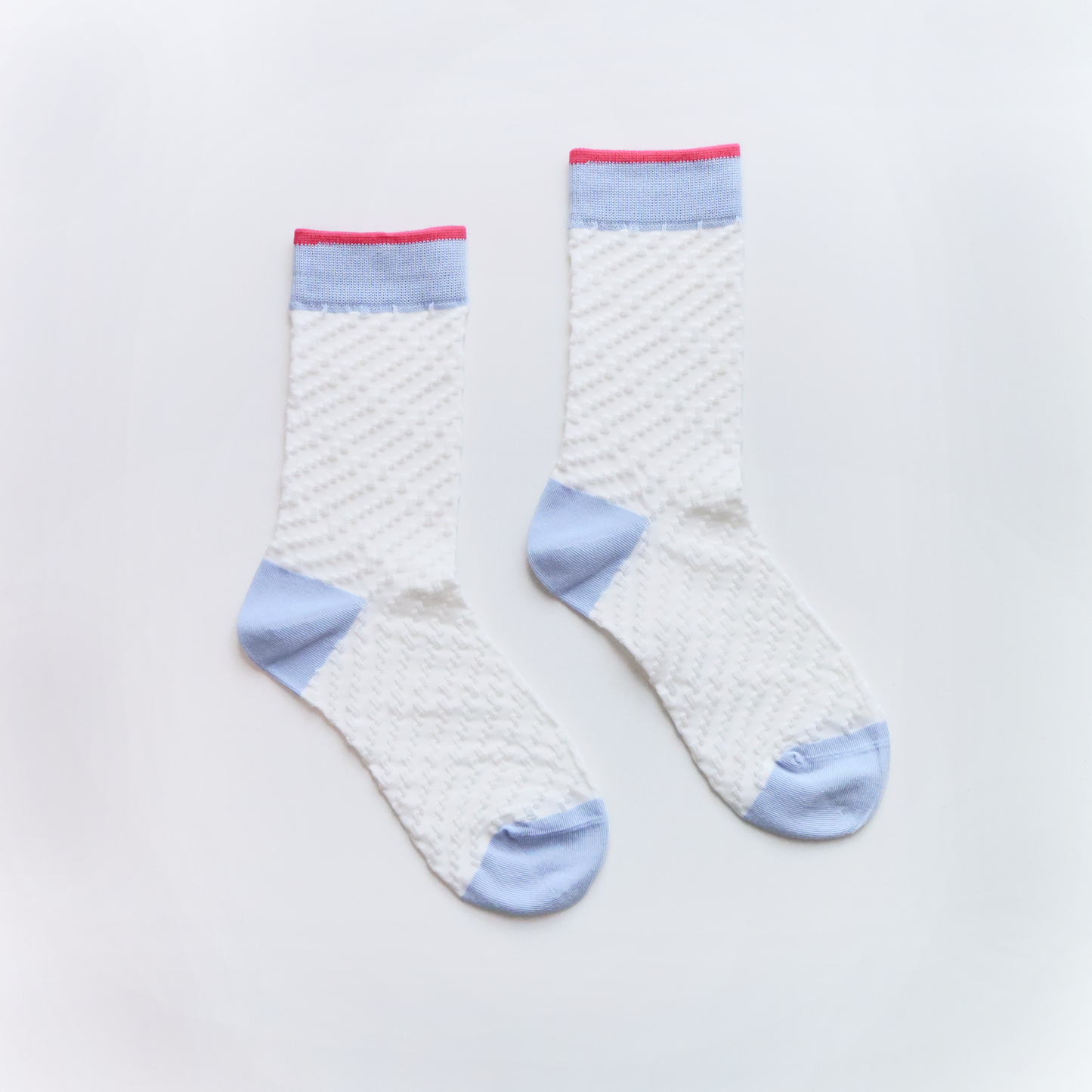 2-Pack Women’s Retro Colorblock Cotton Crew Socks – Soft & Stylish