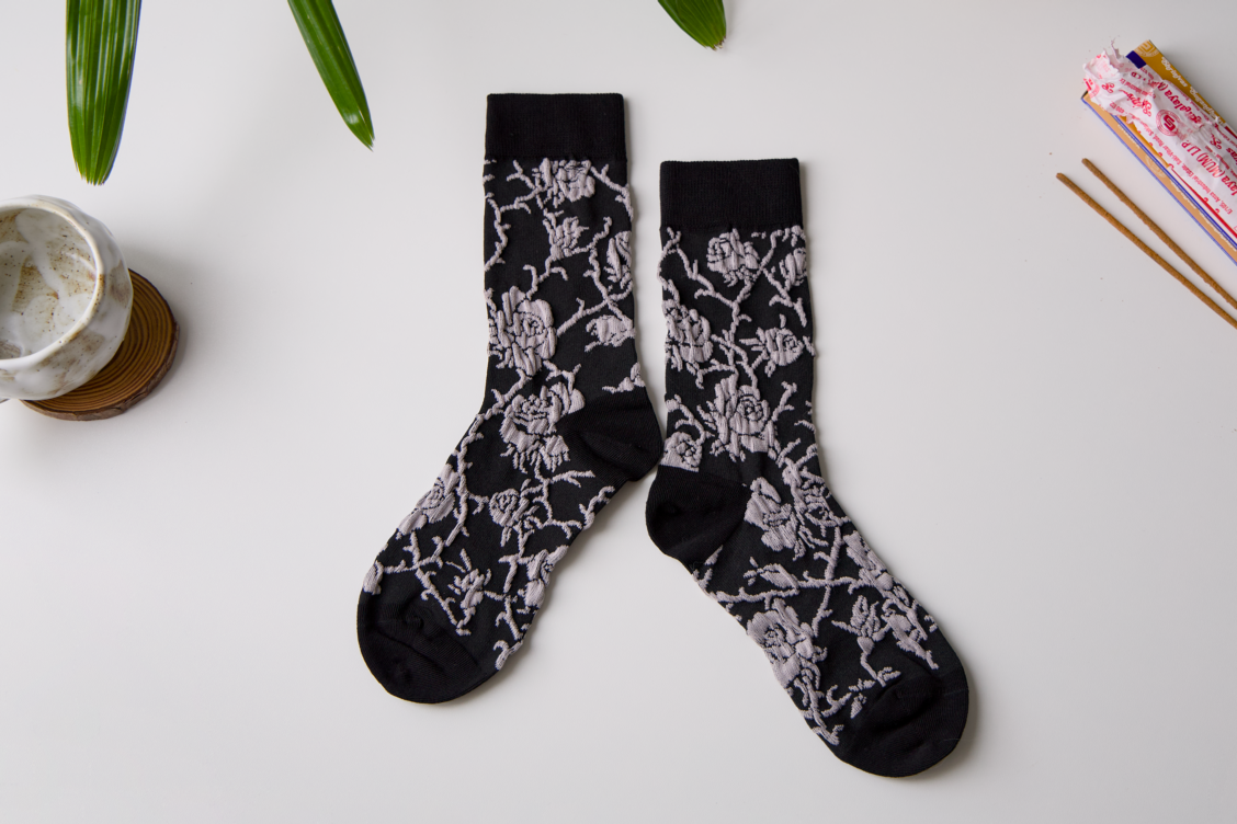 2-Pack Retro Floral Cotton Crew Socks – Breathable Vintage Style