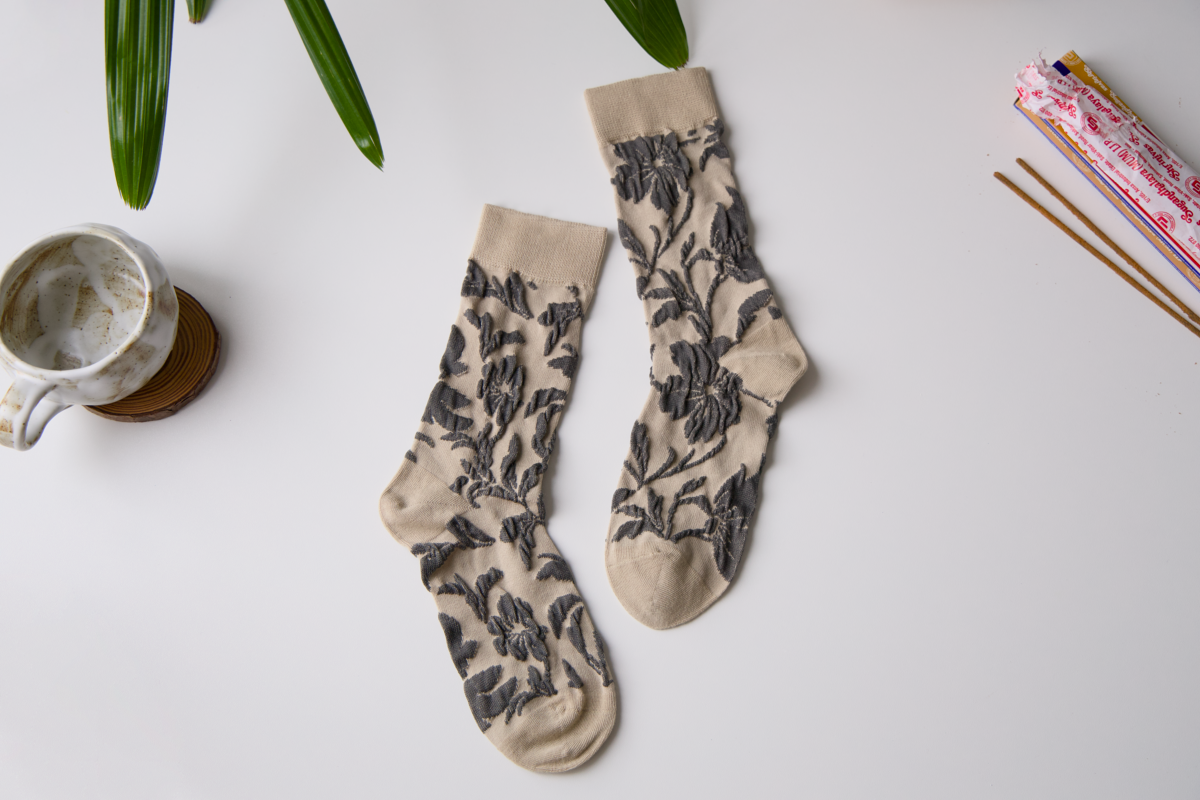 2-Pack Retro Floral Cotton Crew Socks – Breathable Vintage Style