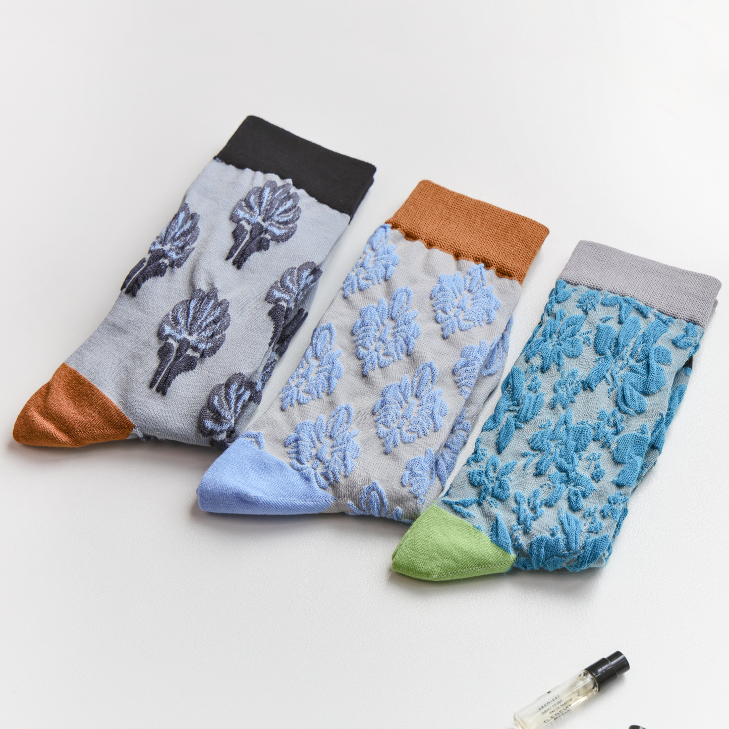 2-Pack Retro Floral Cotton Socks – Vintage Style Crew Socks Women